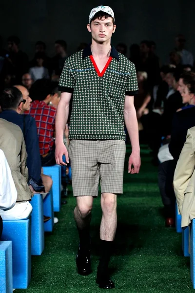 Look 24